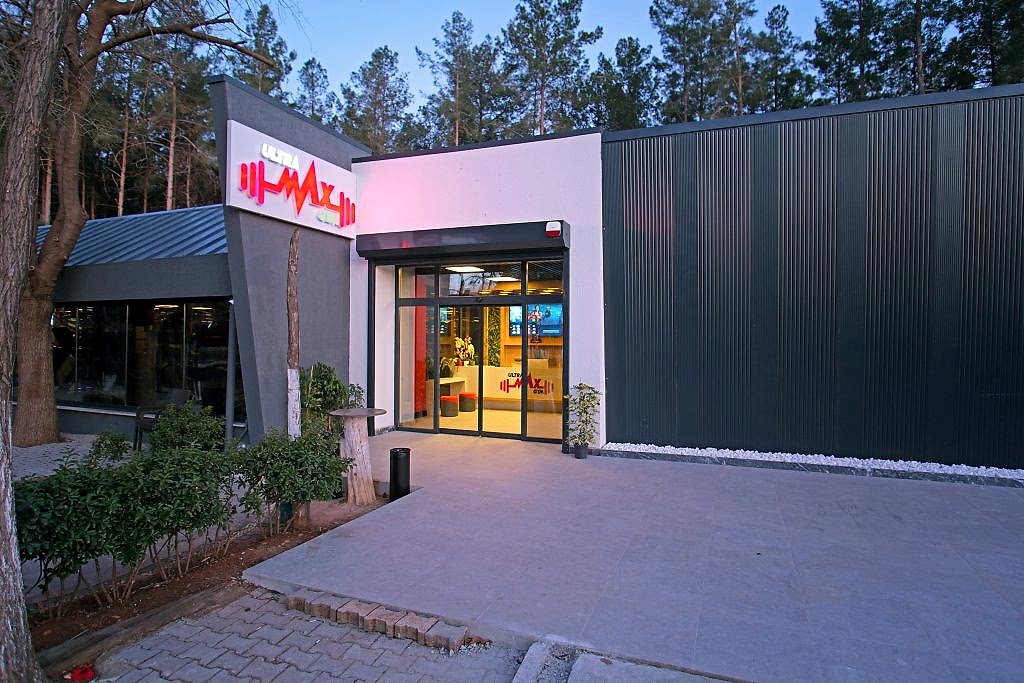 Antalya Döşemealtı Orfe Ultramax Gym akşam spor salonu antrenmanı